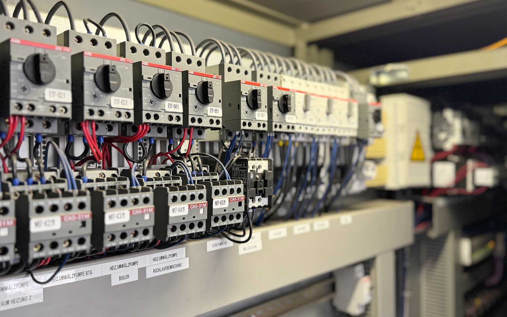 Elektro Konold – Elektrofachbetrieb Sontheim - Leistungen – Maschineninstallation